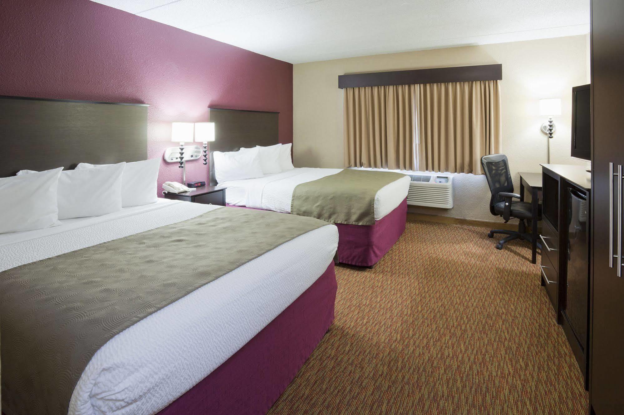 Americinn By Wyndham Osceola Buitenkant foto
