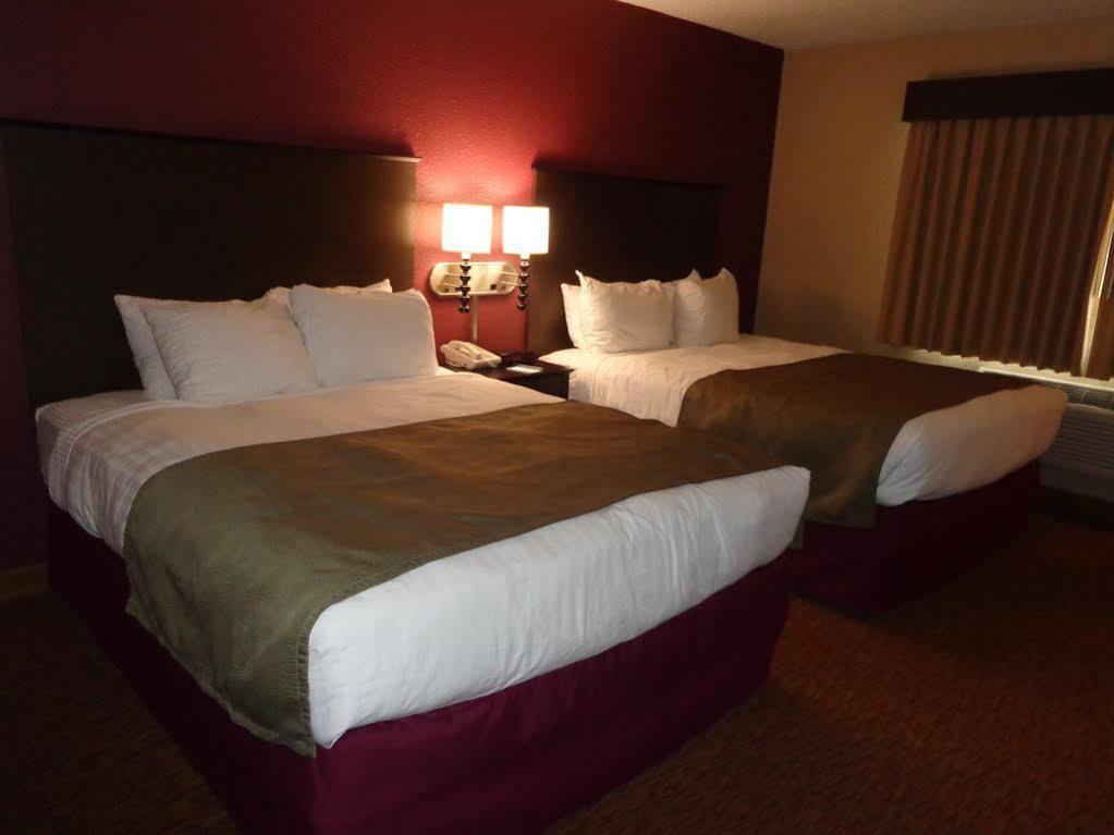 Americinn By Wyndham Osceola Buitenkant foto